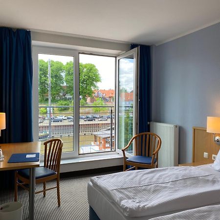 Hotel Stadthafen Stade Zewnętrze zdjęcie