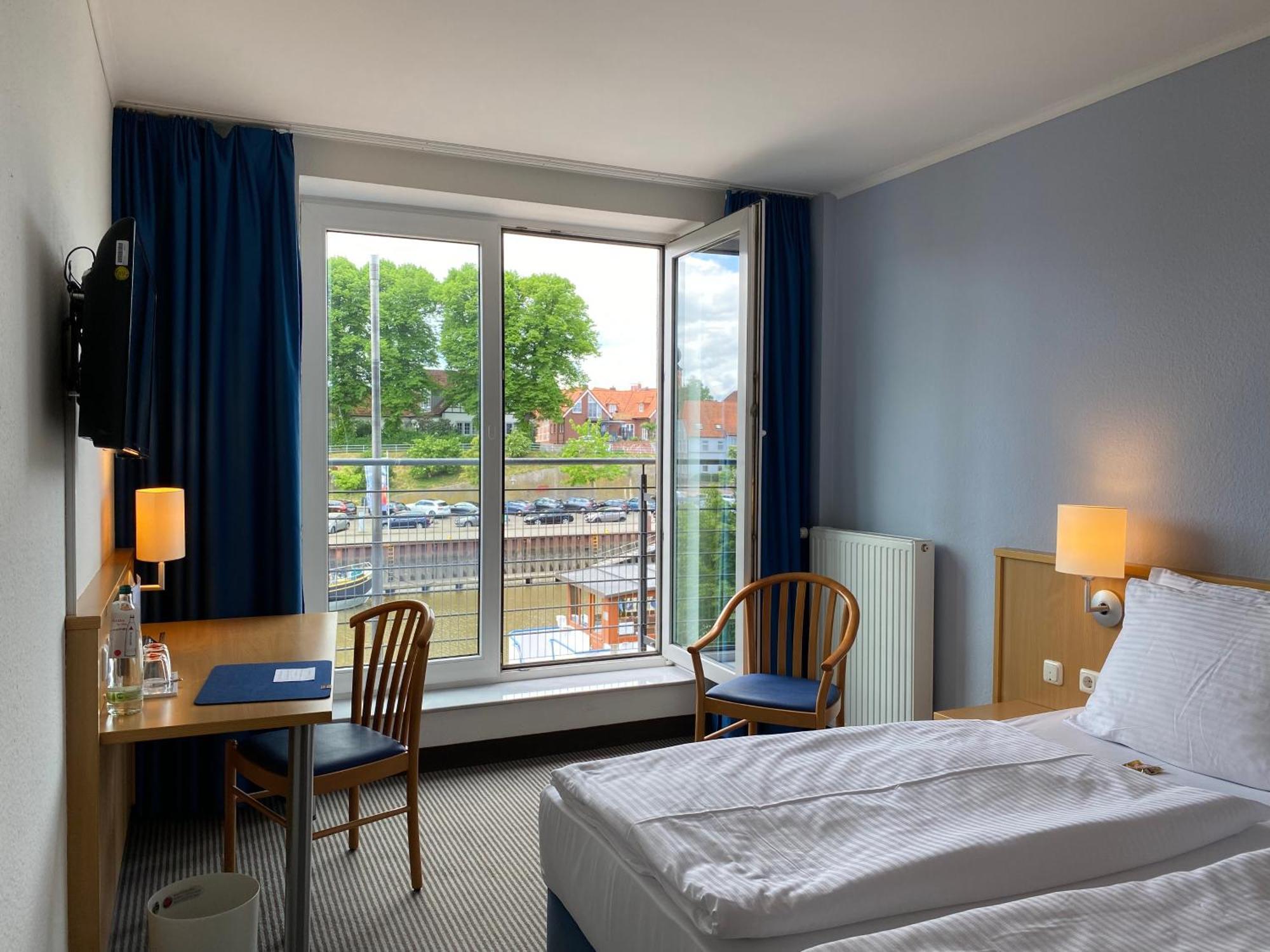 Hotel Stadthafen Stade Zewnętrze zdjęcie
