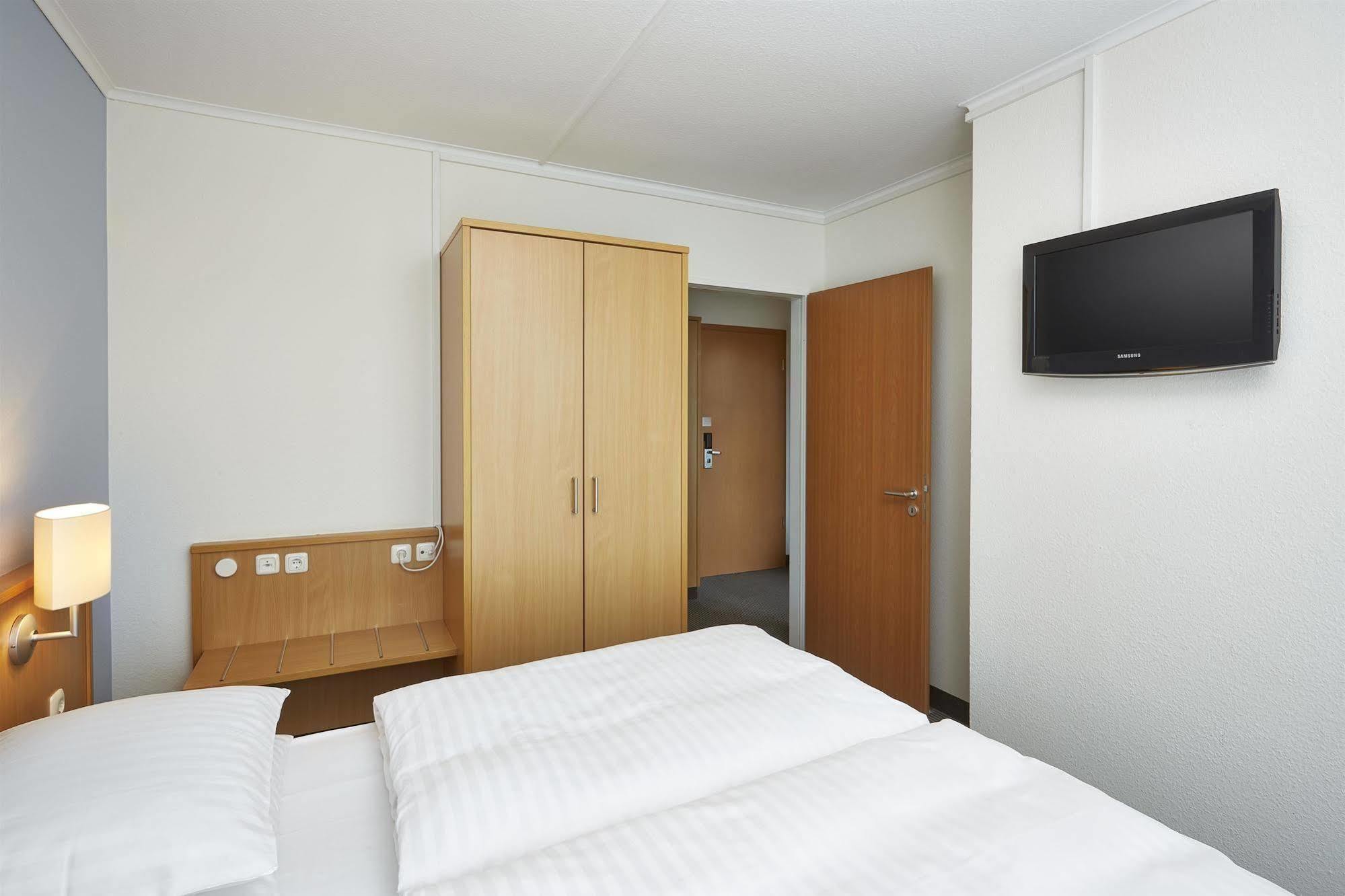Hotel Stadthafen Stade Zewnętrze zdjęcie