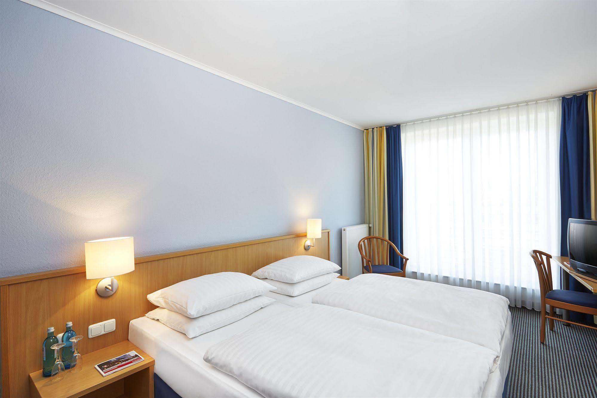 Hotel Stadthafen Stade Zewnętrze zdjęcie